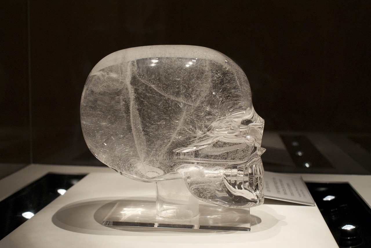 Skull, crystal, new age — Important guide about online casino games